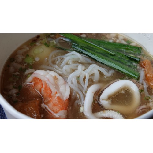 Fresh Viet Fibre Bowl : Seafood in Hu Tiew Pork Broth with Shirataki Noodle